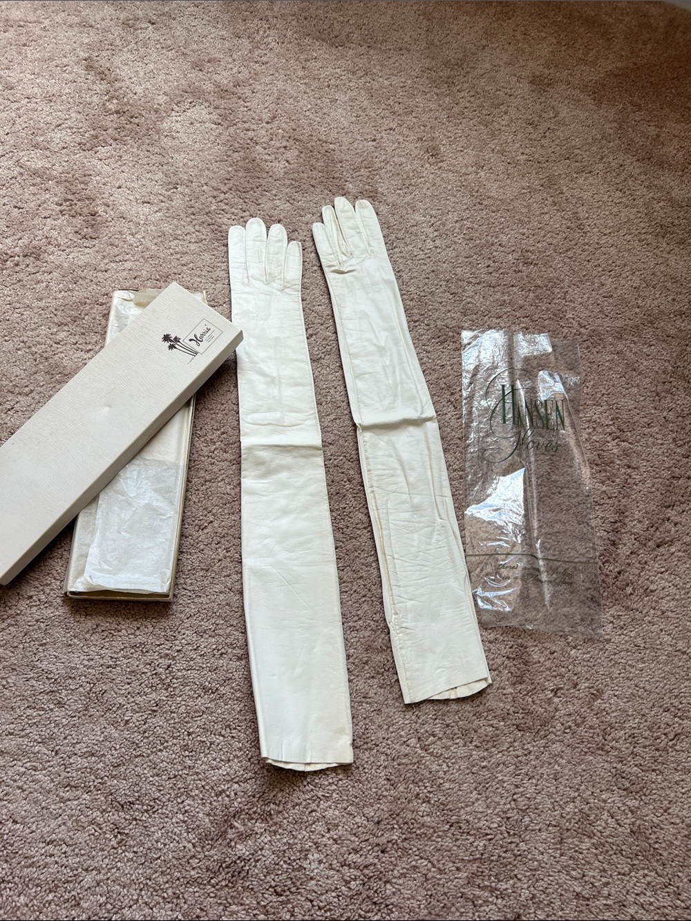 Vintage Hansen Long White Leather Opera Gloves With Original Bag and Box